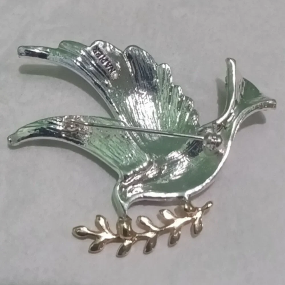 NAPIER Holiday Christmas Inspiring Peaceful Dove Gold & Clear Crystal Brooch Pin - Picture 2 of 4